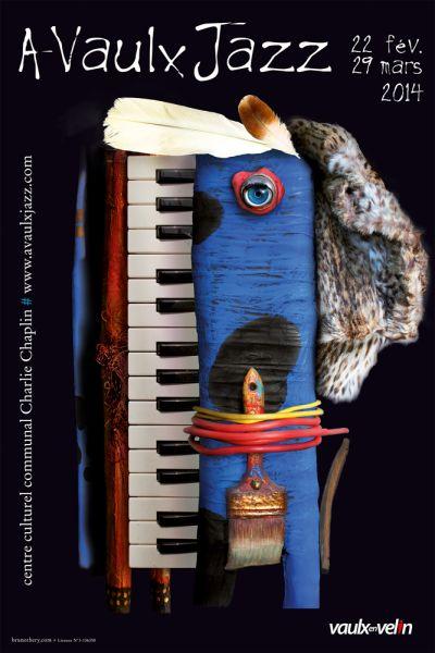 une composition de Bruno Théry mêlant clavier, plumes, fourrures pinceau et fil electrique